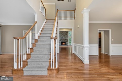 Welcome to this WONDERFUL Home in the Prestigious Gated Golf - photo 8