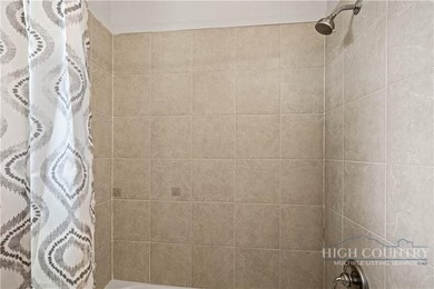 Classic Blowing Rock cottage filled with the timeless charm and - photo 16