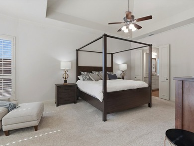 Excellent location, steps away from Castle Hills School! This - photo 25