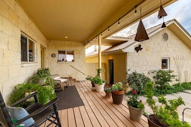 Just under 4,000 sq ft of refined luxury, this 4 bed, 3 full + 2 - photo 7