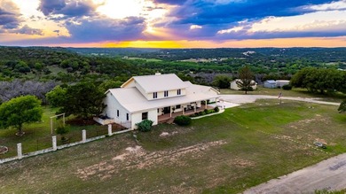 Just under 4,000 sq ft of refined luxury, this 4 bed, 3 full + 2 - photo 9