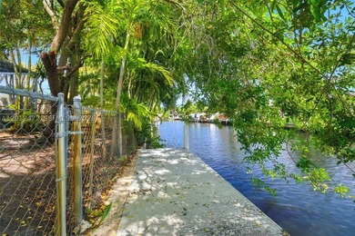 Waterfront gm! This charming 3-bed/2-bath CBS single-family home - photo 33