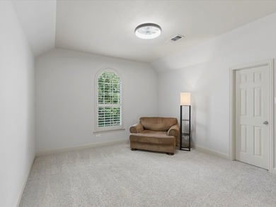 Excellent location, steps away from Castle Hills School! This - photo 37