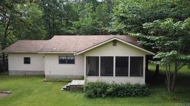 This cozy bungalow, with 1 bedroom and 1 bathroom, has a perfect - photo 3