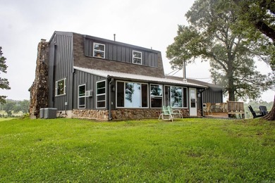 This peaceful inviting property truly feels like Home- offering - photo 8