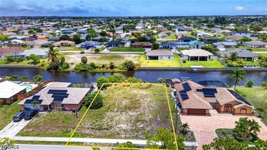 Build your dream home on this beautiful freshwater canal lot - photo 1