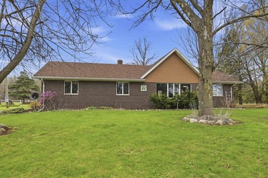 Step inside this rare beauty featuring vaulted ceilings, exposed - photo 1