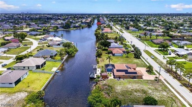 Build your dream home on this beautiful freshwater canal lot - photo 3