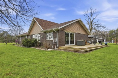 Step inside this rare beauty featuring vaulted ceilings, exposed - photo 4