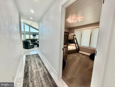 Experience the ultimate island lifestyle in your Contemporary - photo 6