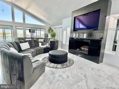 Experience the ultimate island lifestyle in your Contemporary - photo 7