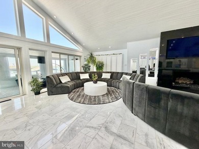 Experience the ultimate island lifestyle in your Contemporary - photo 8