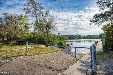 No HOAs, deed restrictions or CDDs!!! Conveniently located to - photo 7