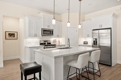 Hill Country views, privacy, & modern comfort in The Meridian - photo 6