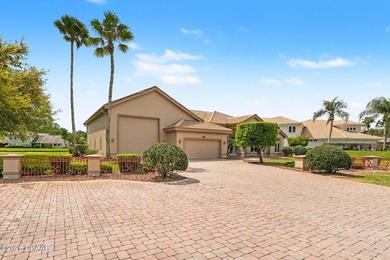 Located in the 24/7 guard-gated Spruce Creek Fly-In community - photo 4