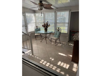 Renovated Waterfront 1334 sq ft manufactured home in 55 + resort - photo 7