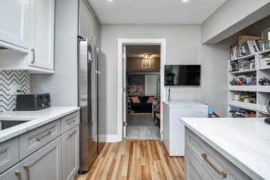 Come see this beautifully renovated 3BR 2BA Villa in the Heart - photo 14