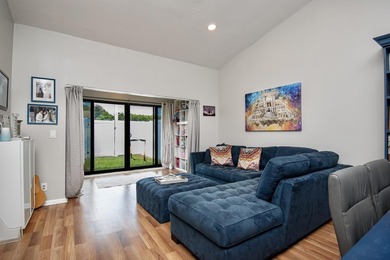 Come see this beautifully renovated 3BR 2BA Villa in the Heart - photo 16