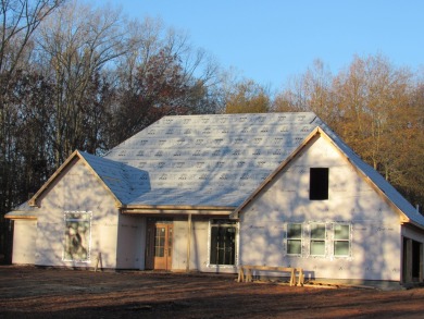 Elm Lake Home For Sale in Columbus Mississippi