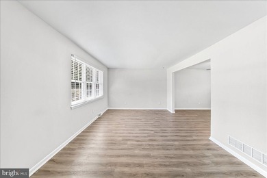 PRICE IMPROVEMENT. Gorgeous center hall colonial in West Goshen - photo 5