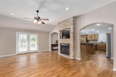 Located just one block from the neighborhood pool and recreation - photo 6