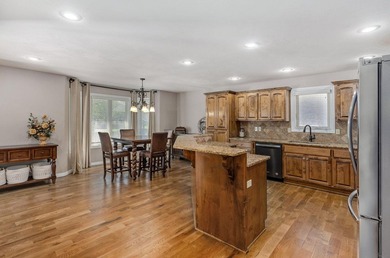 Located just one block from the neighborhood pool and recreation - photo 8