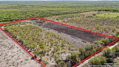 (private lake, pond, creek) Acreage For Sale in San Antonio Texas