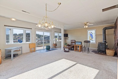 LAKEFRONT COASTAL RETREAT! Enjoy Approximately 90 feet of - photo 11