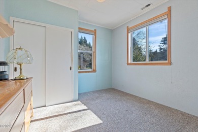LAKEFRONT COASTAL RETREAT! Enjoy Approximately 90 feet of - photo 12