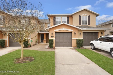 (private lake, pond, coastal) Townhome/Townhouse Active Under Contract in St Augustine Florida