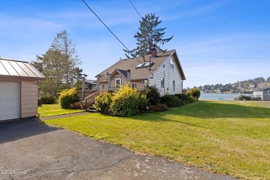 LAKEFRONT COASTAL RETREAT! Enjoy Approximately 90 feet of - photo 25