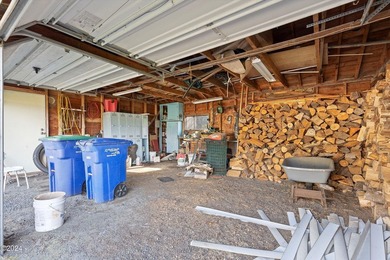 LAKEFRONT COASTAL RETREAT! Enjoy Approximately 90 feet of - photo 29
