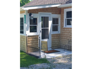 Great updated cottage with access to Patterson Lake and the - photo 4