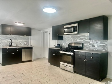 Beachside Stucco Legal 2 Family home on Double lot with Parking - photo 36