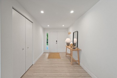 This stunning 3-bedroom, 3.1-bath Golf Cottage has been - photo 7