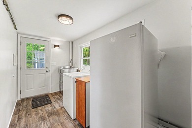 Great updated cottage with access to Patterson Lake and the - photo 10