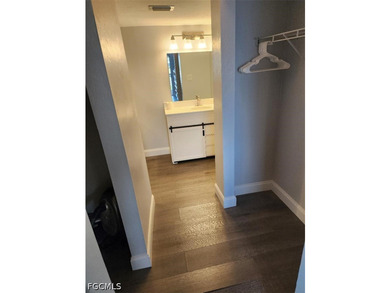 Direct Gulf Access END UNIT 1st Floor Condo in the waterfront - photo 4