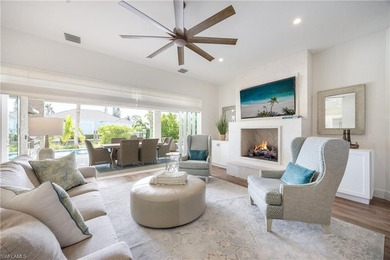 Pristine, and move-in ready, beautifully decorated custom - photo 3
