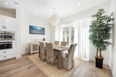 Pristine, and move-in ready, beautifully decorated custom - photo 9