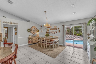 Welcome to your private 1 acre resort oasis! This 6 bedroom, 4 - photo 15