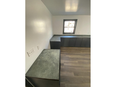 Beautiful bungalow style home. Set up for single floor - photo 17
