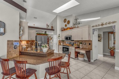 Welcome to your private 1 acre resort oasis! This 6 bedroom, 4 - photo 17