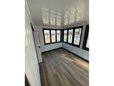 Beautiful bungalow style home. Set up for single floor - photo 21