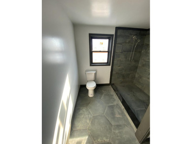 Beautiful bungalow style home. Set up for single floor - photo 32