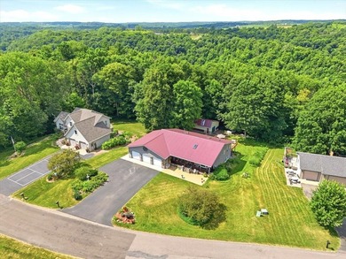 Beautiful 4 bedroom, 3 bath rambler on 1+ acre lot across the - photo 32