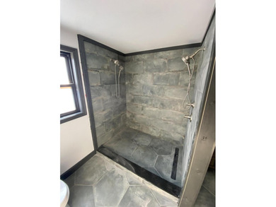 Beautiful bungalow style home. Set up for single floor - photo 33