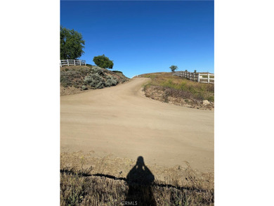 472 Roundup Dr - photo 9