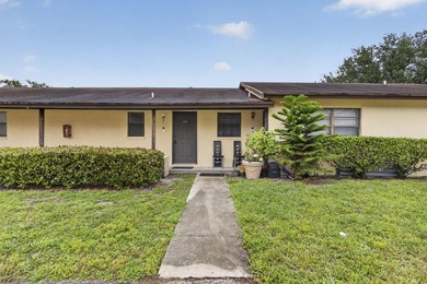 SELLER IS OFFERING A CREDIT TOWARD THE BUYER'S CLOSING COSTS! - photo 2