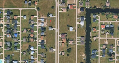 Welcome to Cape Coral, where this vacant lot awaits your - photo 5