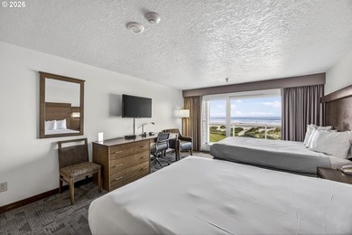Wake up to breathtaking views and the sound of the Pacific Ocean - photo 11